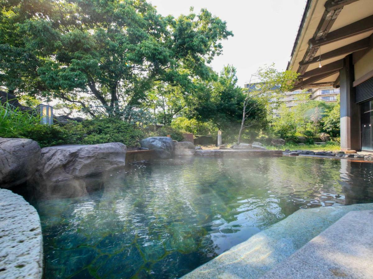 Hotel Yamashiro Onsen Miyabi No Yado Kaga Hyakumangoku Extérieur photo