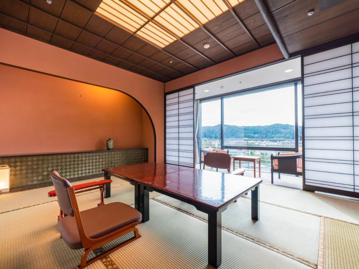 Hotel Yamashiro Onsen Miyabi No Yado Kaga Hyakumangoku Extérieur photo