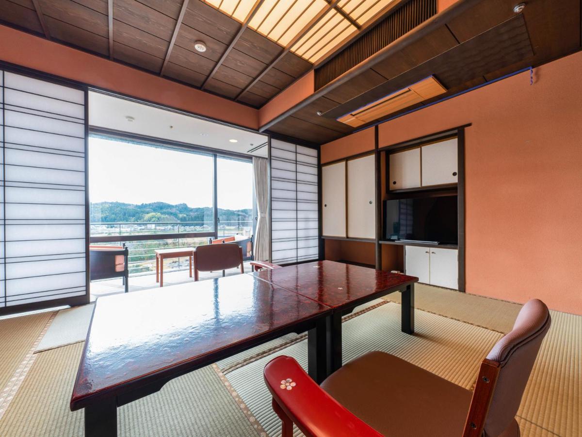 Hotel Yamashiro Onsen Miyabi No Yado Kaga Hyakumangoku Extérieur photo